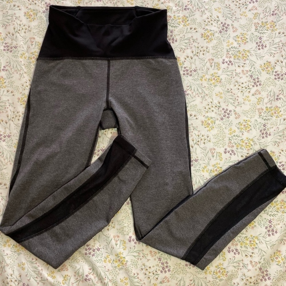 Lululemon black and gray leggings